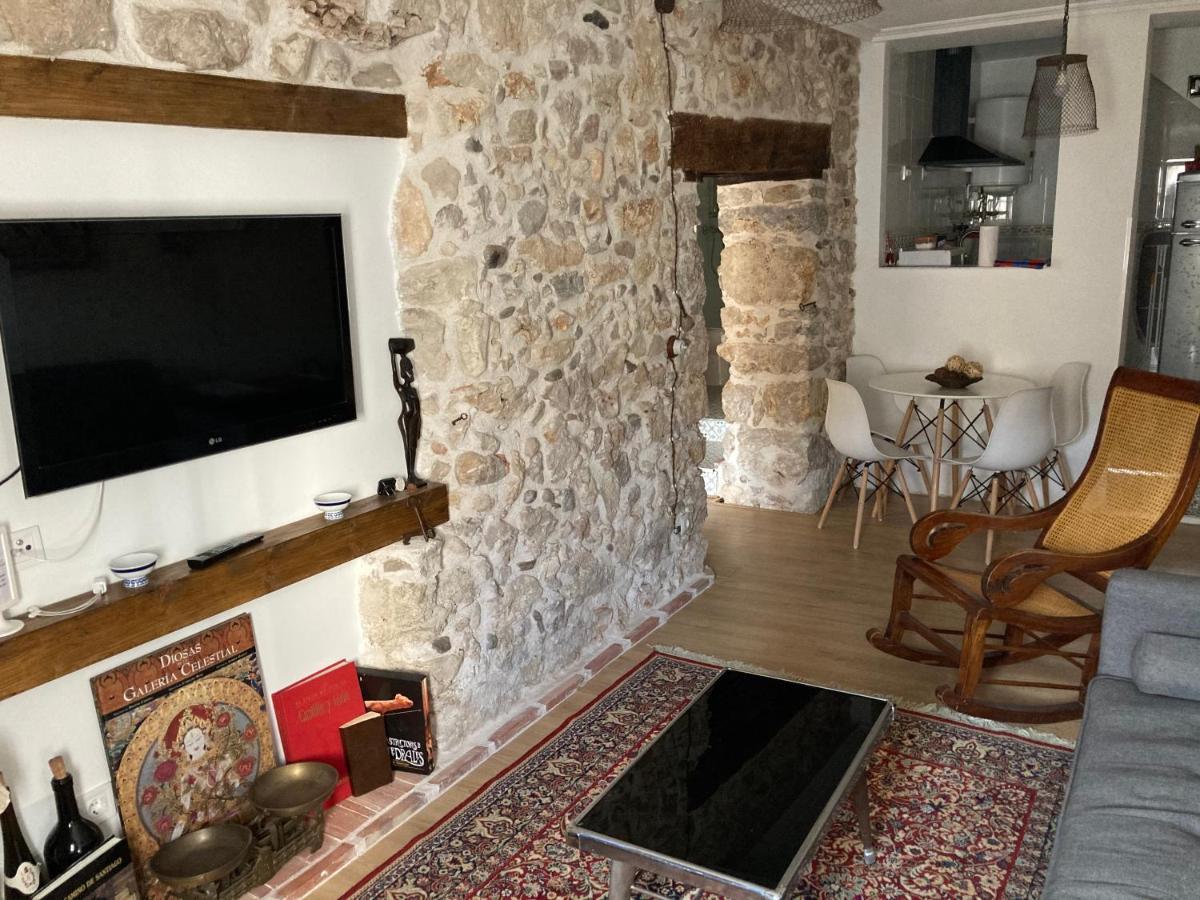 Alojamiento De Piedra Con Encanto Burgo المظهر الخارجي الصورة